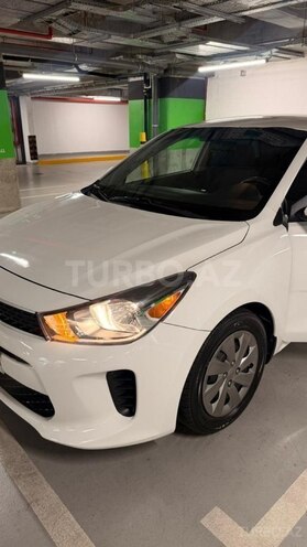 Kia Rio-3