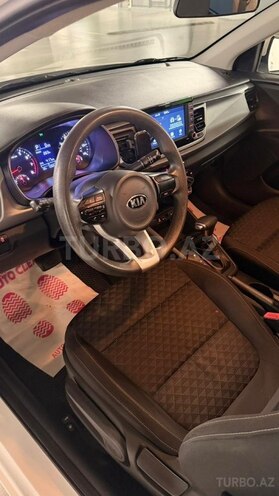 Kia Rio-6