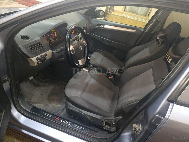 Opel Astra-10
