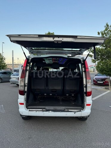 Mercedes Vito 111 CDI-11