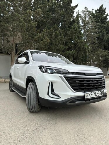 Baic X35-1