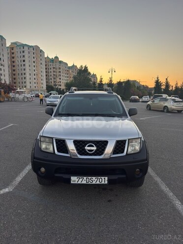 Nissan Navara-1