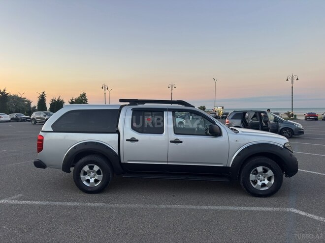 Nissan Navara-6