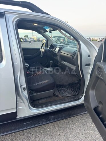 Nissan Navara-14