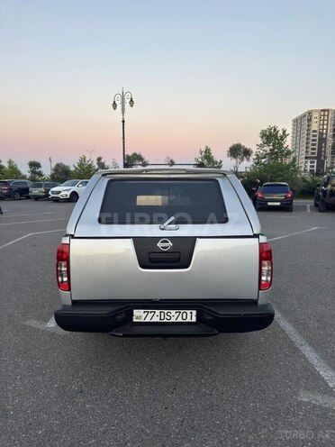 Nissan Navara-10