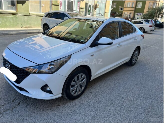 Hyundai Accent-3