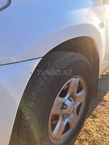Toyota RAV4-10