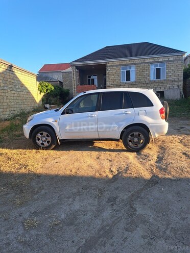 Toyota RAV4-7