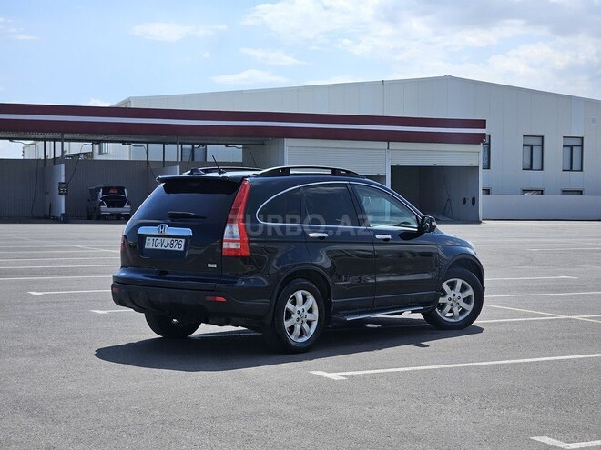 Honda CR-V-8