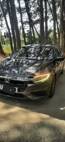 Honda Insight-3