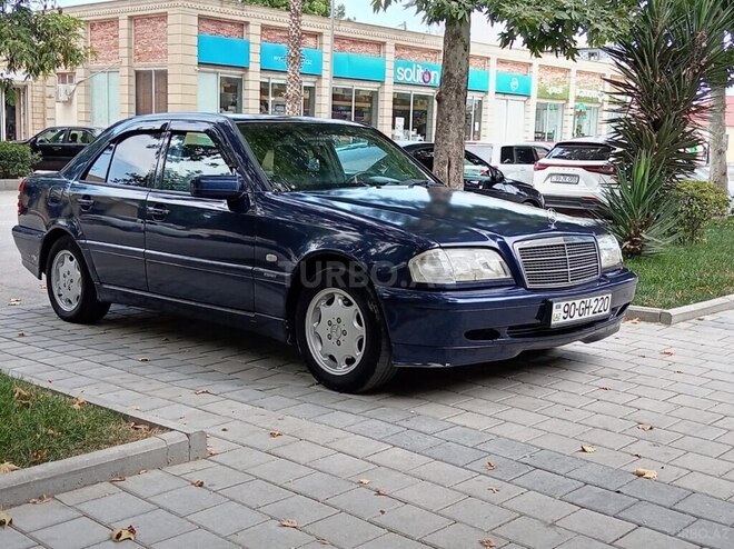 Mercedes C 220-2