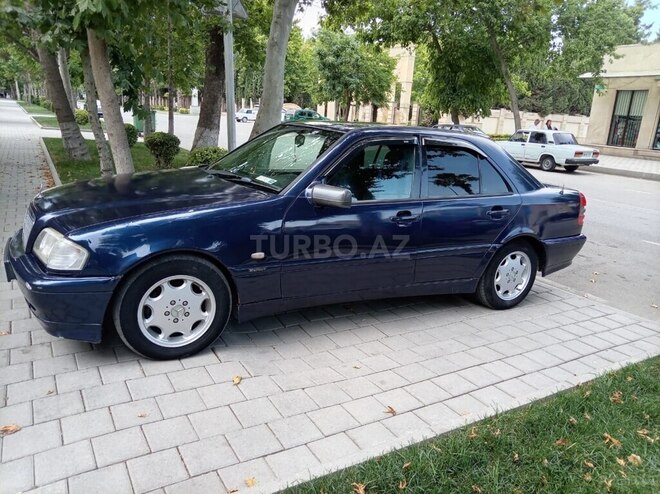 Mercedes C 220-6