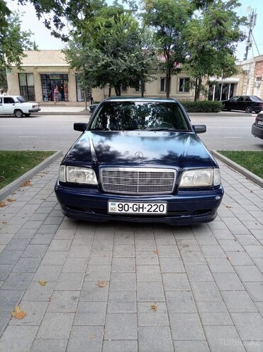 Mercedes C 220-1