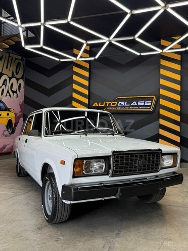LADA (VAZ) 2107-2