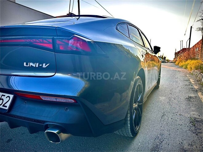 Changan Uni-V-5