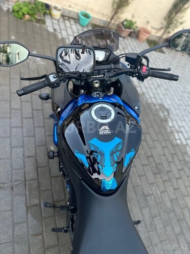Suzuki GSX-S1000F-4