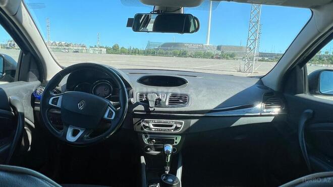 Renault Fluence-6
