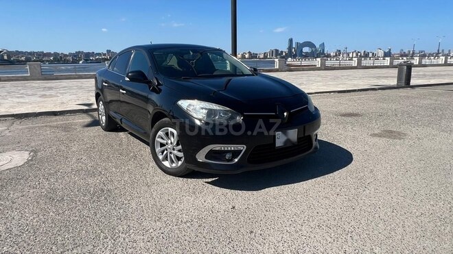 Renault Fluence-1