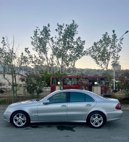 Mercedes E 280-6
