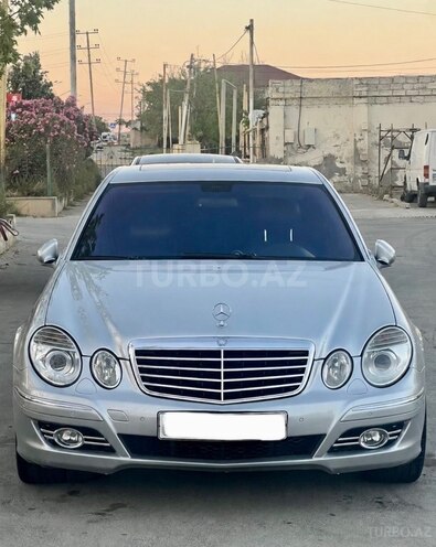 Mercedes E 280-2