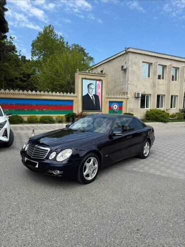 Mercedes E 220-3