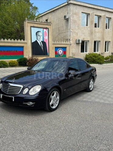 Mercedes E 220-2