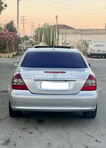 Mercedes E 280-5