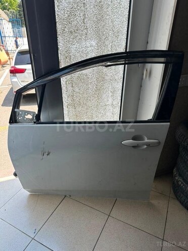 Toyota Prius-10