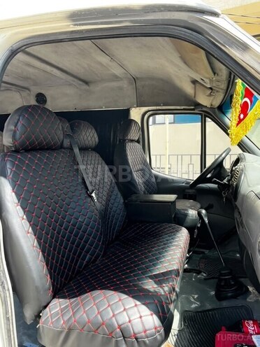 Ford Transit-7
