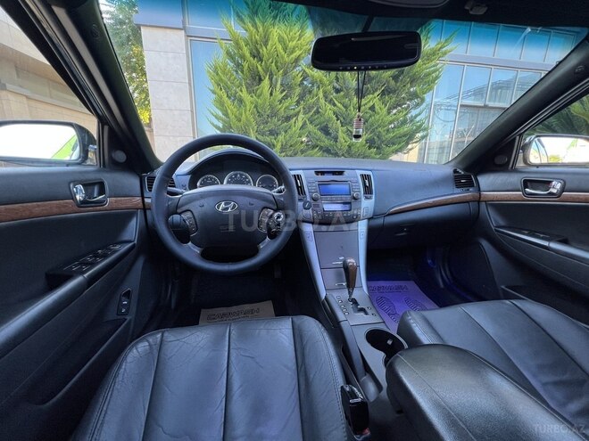 Hyundai Sonata-14