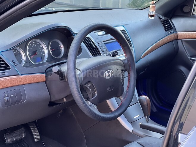 Hyundai Sonata-16