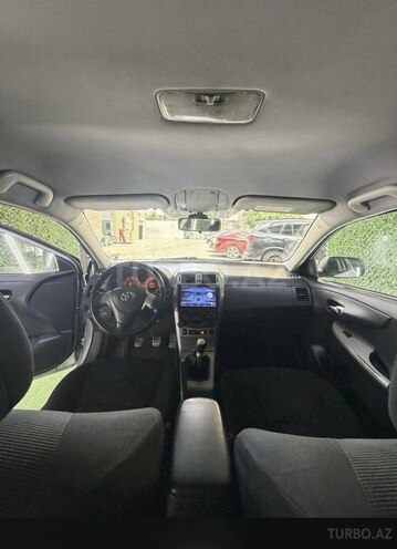 Toyota Corolla-4