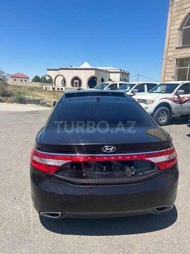 Hyundai Grandeur-7