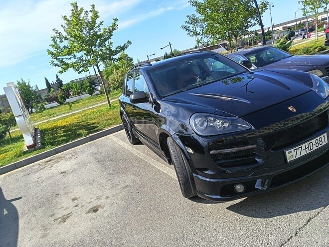 Porsche Cayenne-2