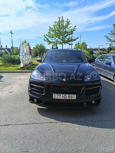 Porsche Cayenne-1