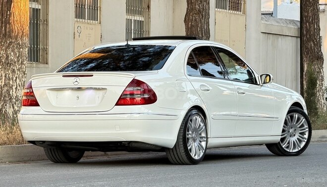 Mercedes E 240-9