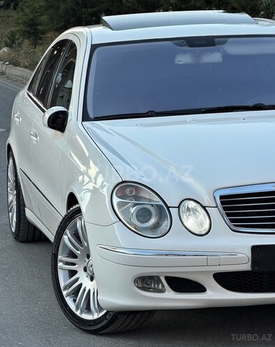 Mercedes E 240-5