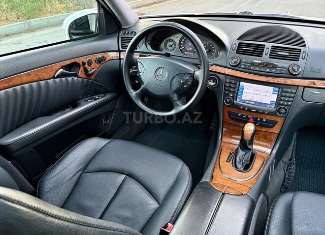 Mercedes E 240-15