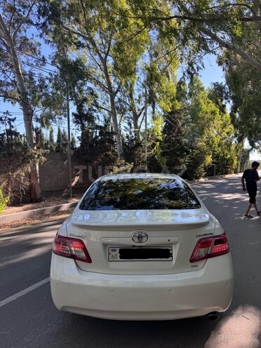 Toyota Camry-3