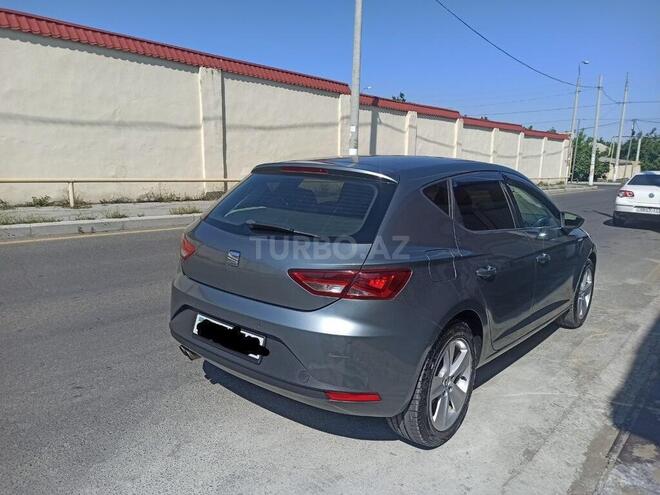 SEAT Leon-2