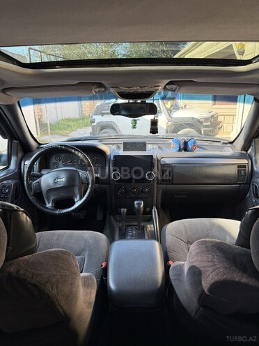 Jeep Grand Cherokee-2