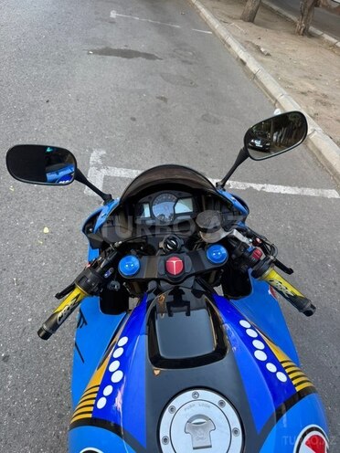 Honda CBR 600-5
