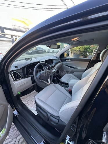 Hyundai Tucson-12