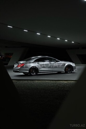 Mercedes CLS 63 AMG-3