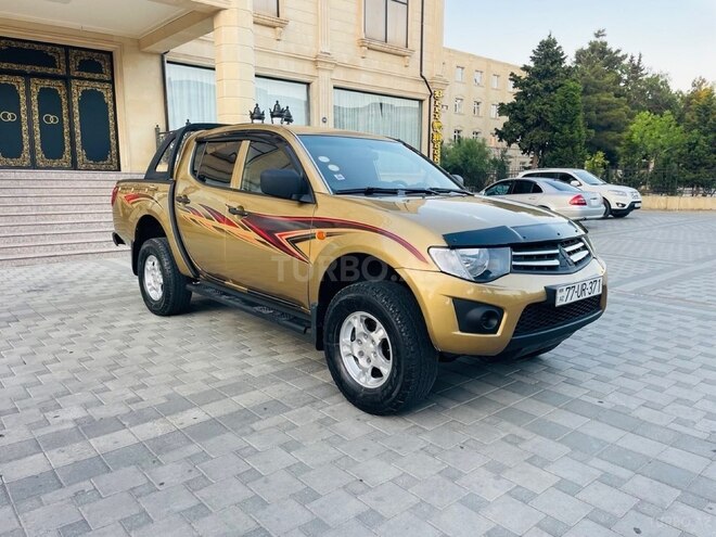 Mitsubishi L200-3