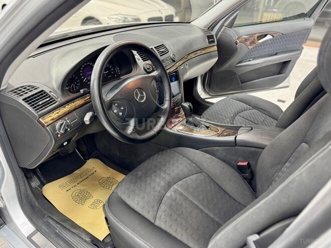 Mercedes E 200-20