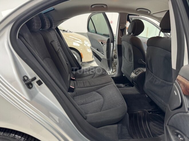 Mercedes E 200-24