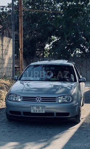 Volkswagen Golf-2