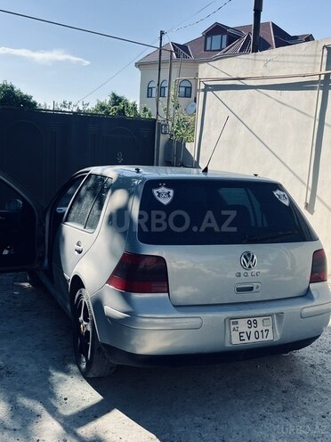 Volkswagen Golf-4