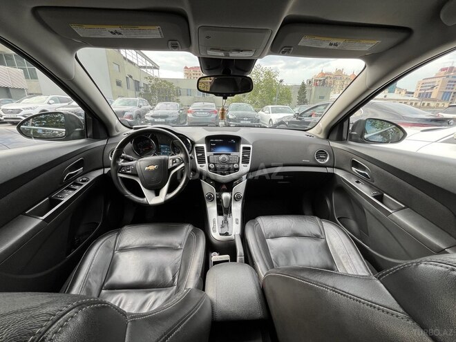 Chevrolet Cruze-9